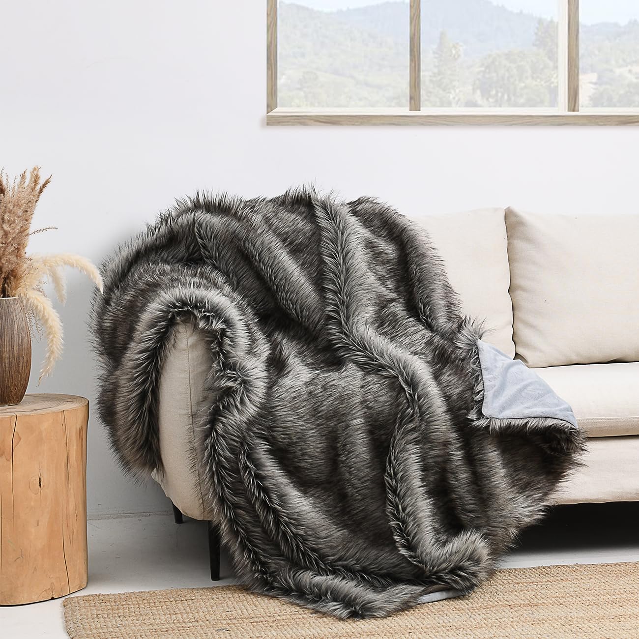 Luxury Plush Faux Fur Blanket