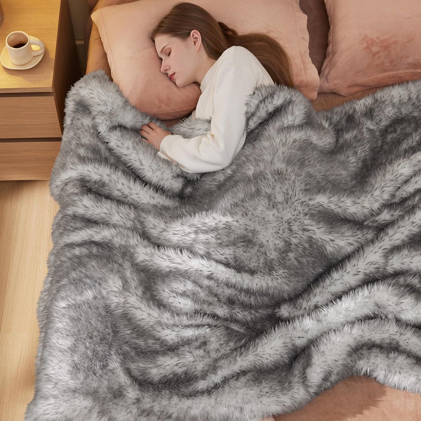 Faux Fur Fluffy Blanket